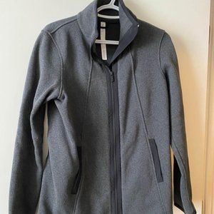 Lululemon Its Fleecing Cold Jacket - Size 6